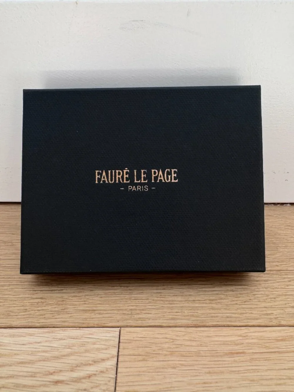 Fauré Le Page 4 Card Holder Organizer Black and Grey BRAND NEW